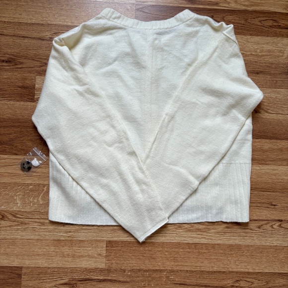 Free People ivory soft sweater cardigan - Picture 6 of 13
